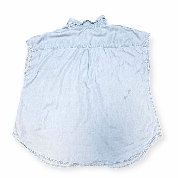 TORRID Women’s Light Blue Chambray Short Sleeve Button-Front Shirt Size 0 - Picture 2 of 5